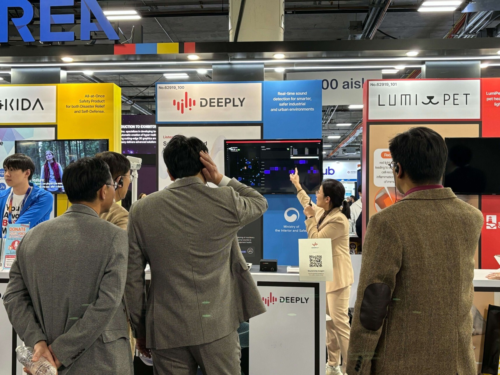Deeply Showcases Innovative Listen AI Solution at CES 2025 and Intersec